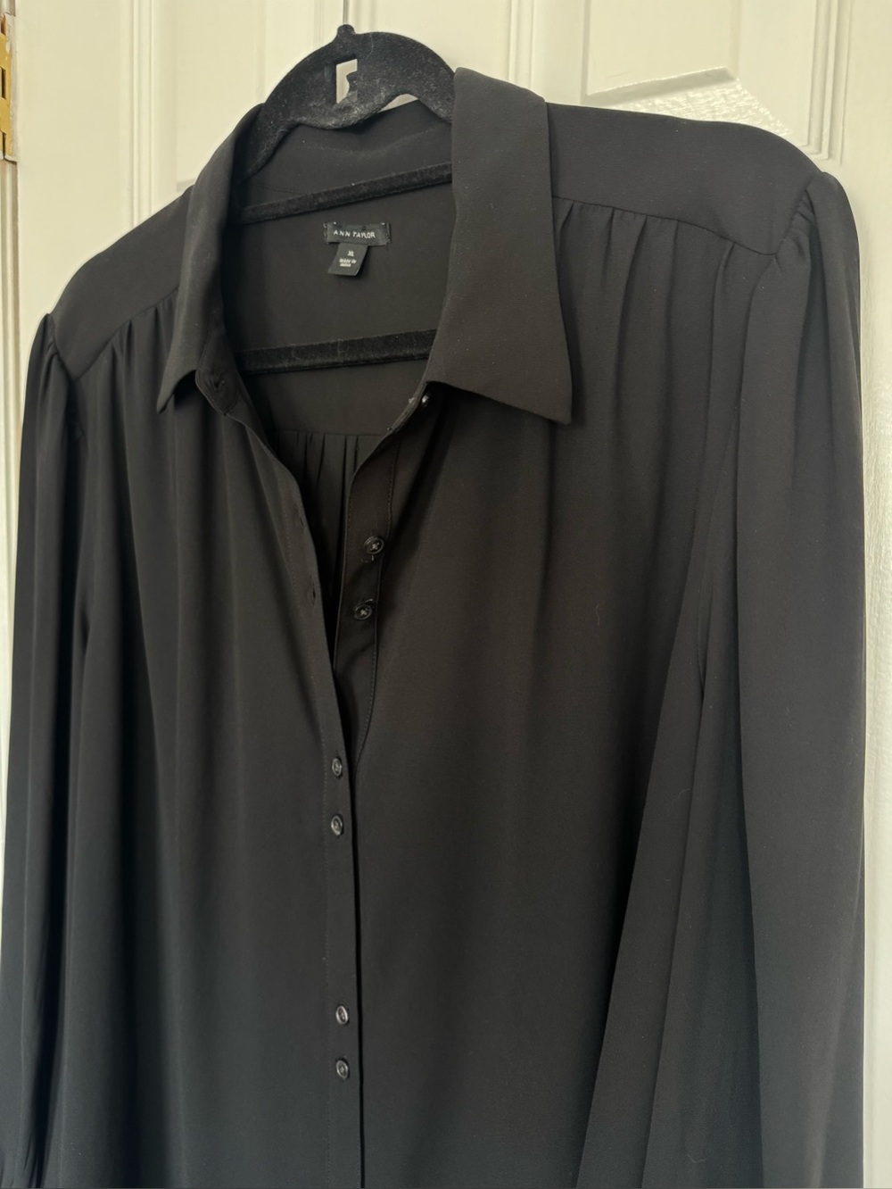 Ann Taylor Black Button-Down Long Sleeve Blouse XL